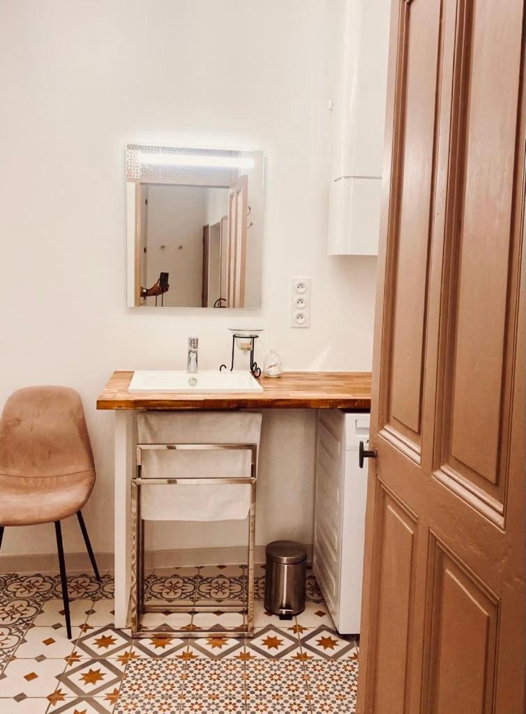 Appartement De Charme Avignon Bagian luar foto