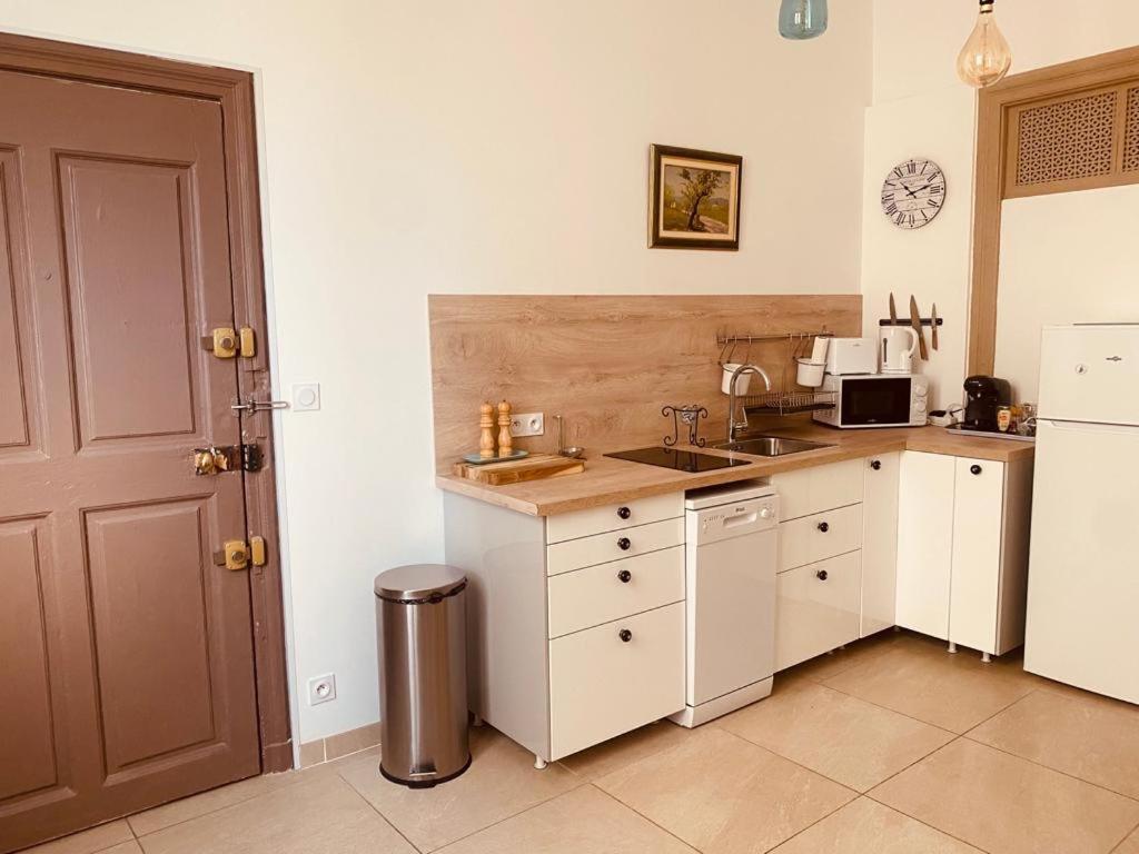 Appartement De Charme Avignon Bagian luar foto